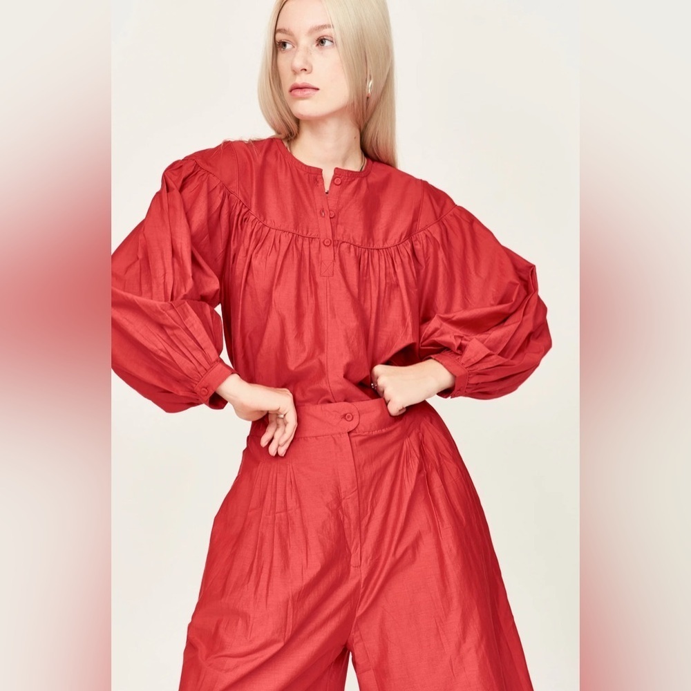 MIRTH OSLO BLOUSE IN RED Size Medium (I have matching pants, sold separately) - Picture 3 of 15